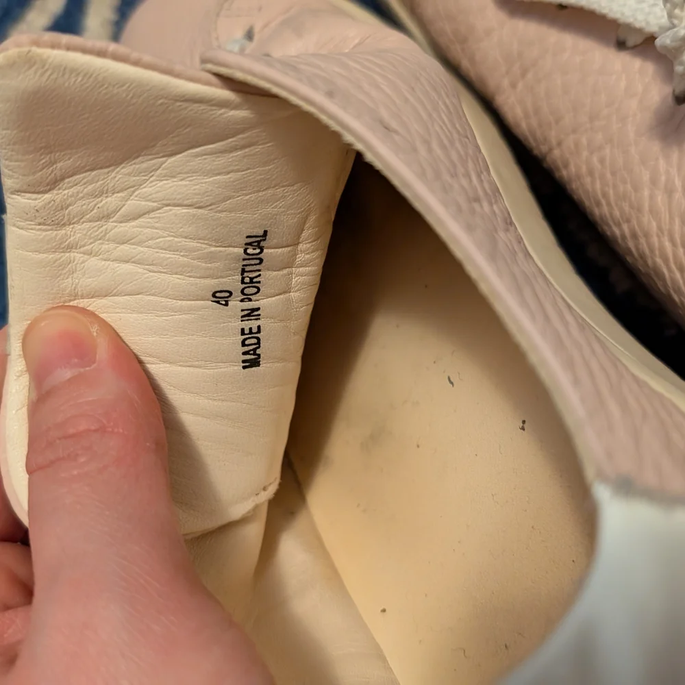 Women's Light Pink Leather Sneakers Size 9